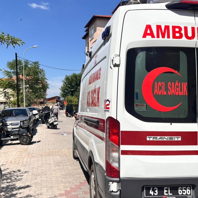 Tavşanlı'da otomobil ile motosiklet çarpıştı: 1 yaralı