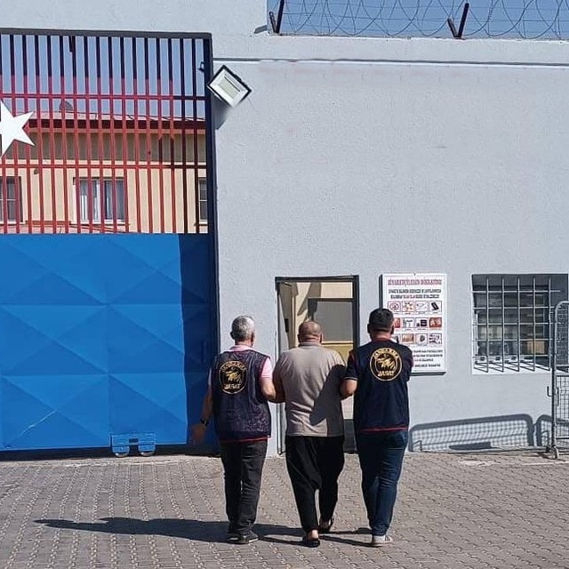 Kesinleşmiş 10 yıl cezayla aranan şahıs yakalandı