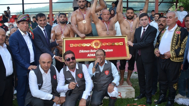Karadeniz'in Kırkpınarı'nda altın kemer Mustafa Taş'ın