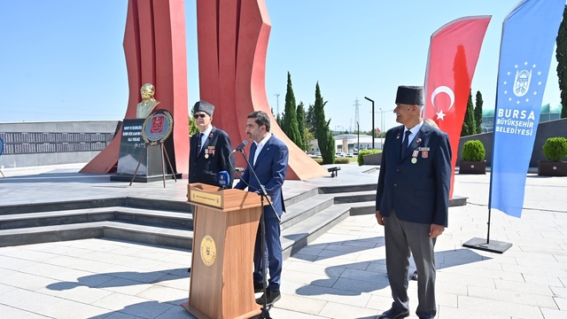 Kıbrıs harekatının yıldönümünde Bursa'da şehitler ve gaziler anıldı