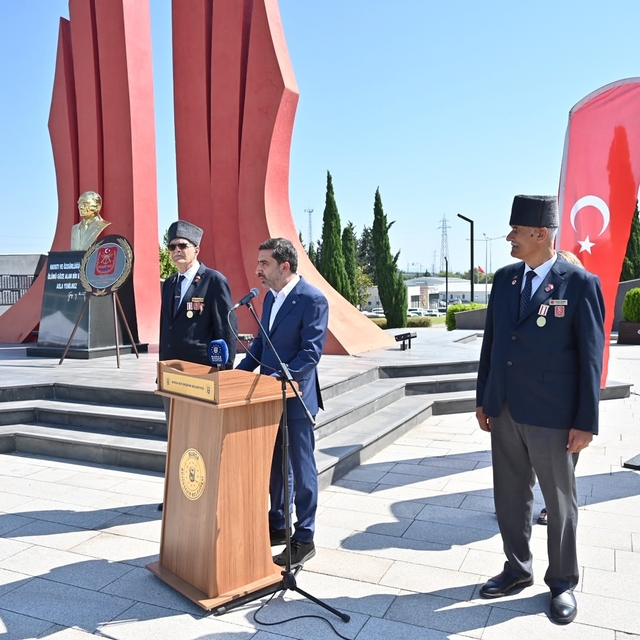 Kıbrıs harekatının yıldönümünde Bursa'da şehitler ve gaziler anıldı