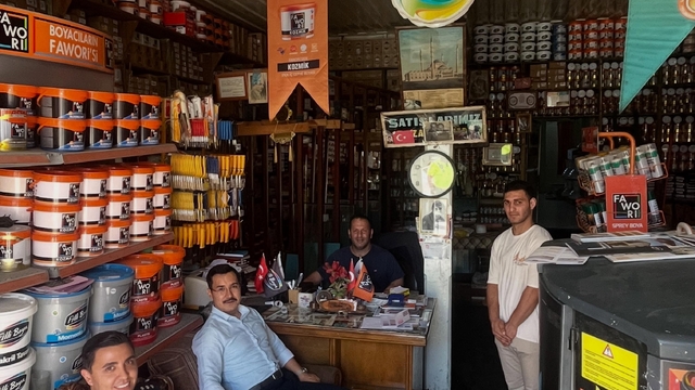 Vatandaş odaklı hizmet anlayışıyla dikkat çeken Akyaka Kaymakamı Demirtaş esnaf ile buluştu
