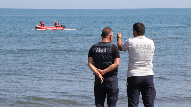 Samsun'da 2 kişinin öldüğü batan tekne bulundu, kayıp kişinin cesedine ulaşıldı (2)