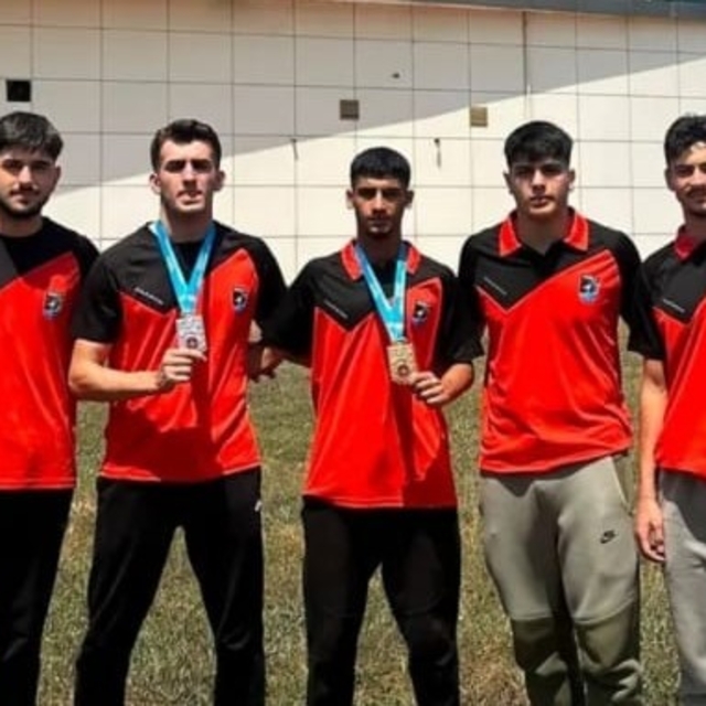 Darıcalı karateciler Samsun'dan 4 madalyayla döndü