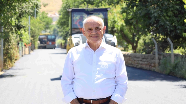 Yahyalı İsmet Mahallesi'nde sıcak asfalt serimi başladı