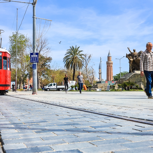 Nostalji tramvayın kaldırıldığı iddialarına yalanlama
Antalya Büyükşehir Be...