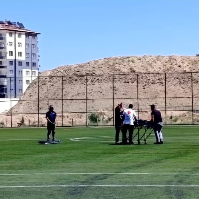 Kalp krizi geçiren şahıs ambulans helikopterle hastaneye sevk edildi