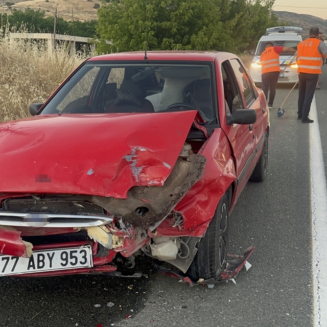 Elazığ'da trafik kazası: 5 yaralı