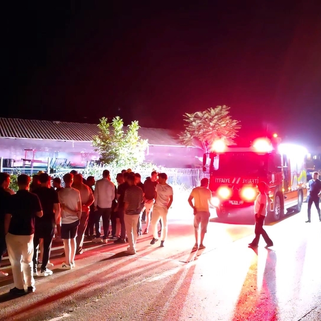 Kontrolden çıkan cip takla attı: 2 yaralı