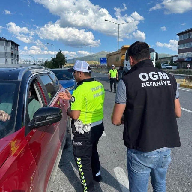 Erzincan'da 2 bin 200 sürücüye orman yangınlarına karşı bilgilendirme