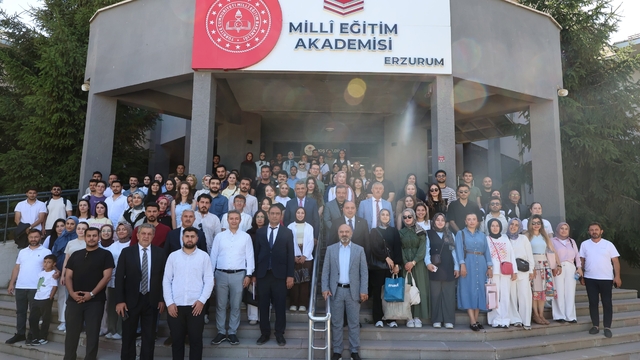 Geleceğin öğretmenleriyle buluştular