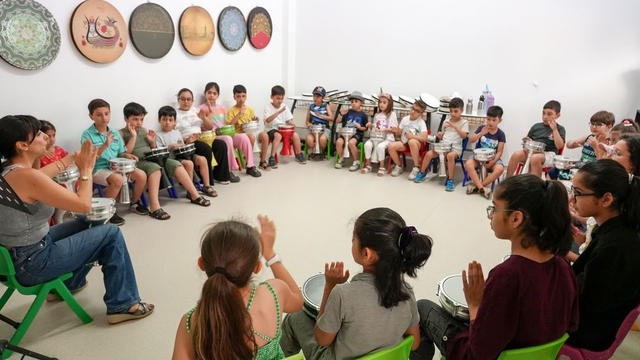 520 çocuk yazı sanat ve bilimle geçiriyor