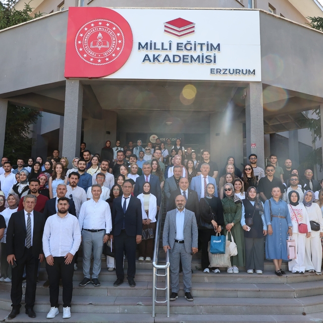 Geleceğin öğretmenleriyle buluştular