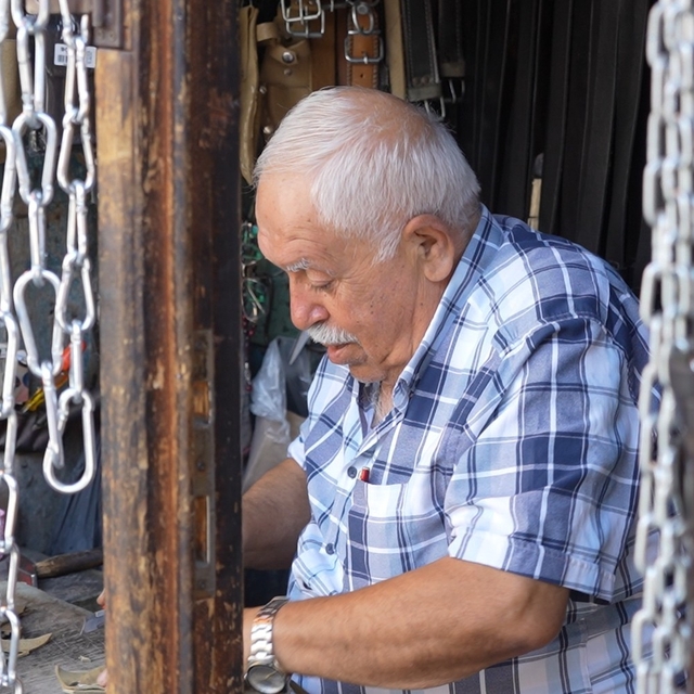 2 metrekarelik dükkanında üretiyor, 81 ile gönderiyor