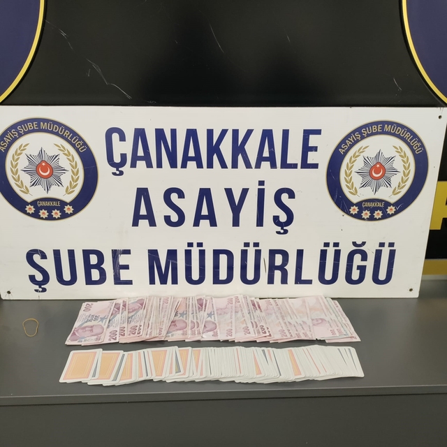 Çanakkale'de çeşitli suçlardan aranan 19 şüpheli yakalandı