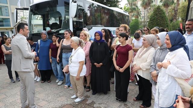 Akdenizli anne ve kızları Kapızlı Gençlik Kampında buluştu