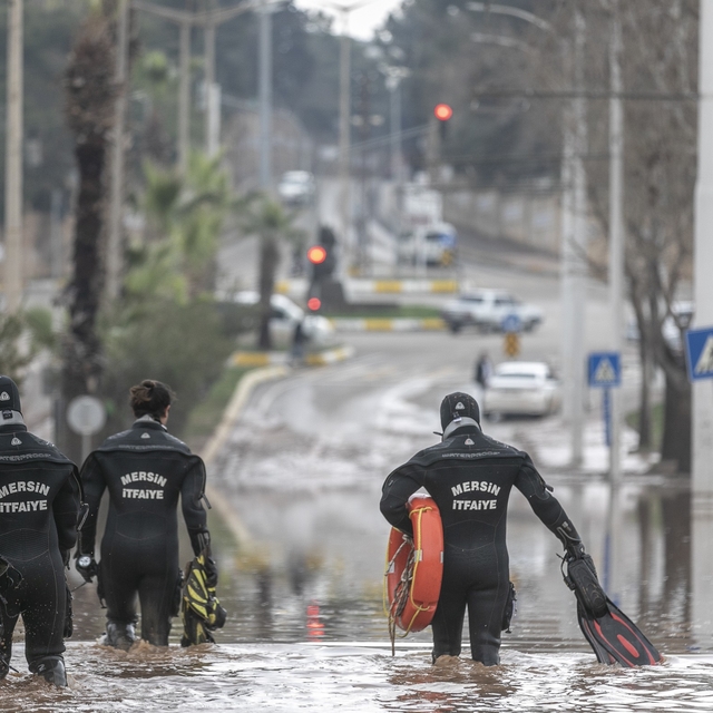 Mersin'de itfaiye yılın ilk yarısında 8 bin 37 vakaya koştu