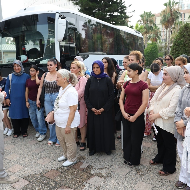 Akdenizli anne ve kızları Kapızlı Gençlik Kampında buluştu