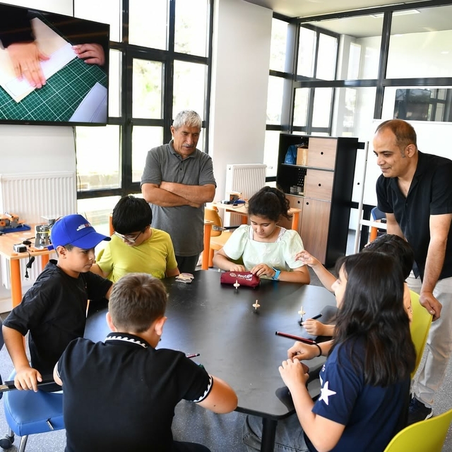 Geleceğin bilim insanları Yeşilyurt bilim merkezi'nde yetişiyor