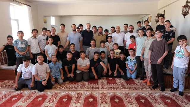Yaz Kur'an kursu öğrencilerine dijital farkındalık eğitimi
