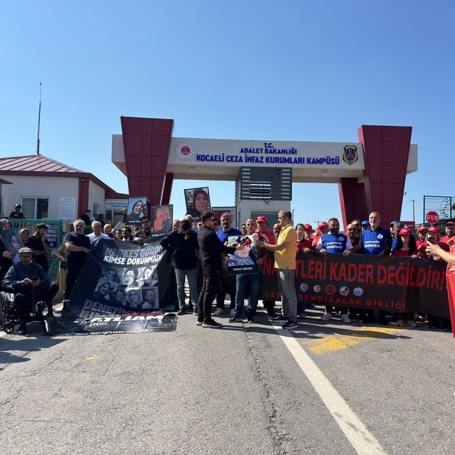 7 işçinin öldüğü kozmetik fabrikasındaki yangına ilişkin davada 3'üncü duru...