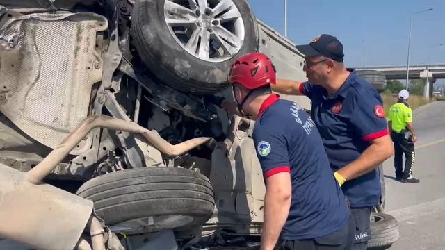 Kaza yapan cipteki yakıt sızıntısına sakızlı müdahale