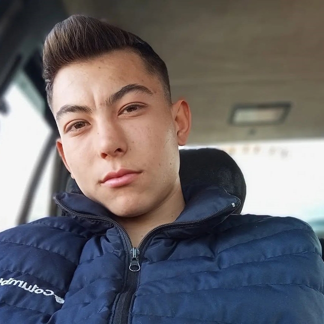 Traktörü durdurmak isterken hayatından oldu
Alaşehir'de 18 yaşındaki gencin...