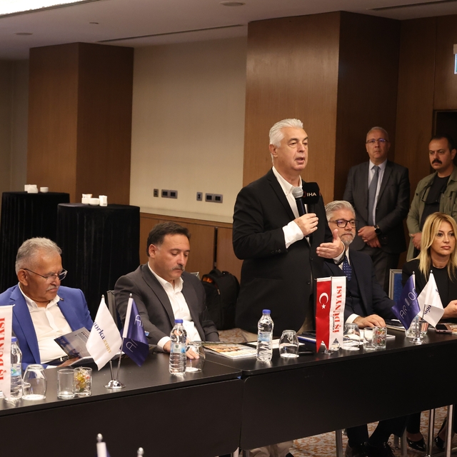 Ekonomiye Yön Verenler Zirvesi Kayseri'de yoğun katılımla gerçekleştirildi...