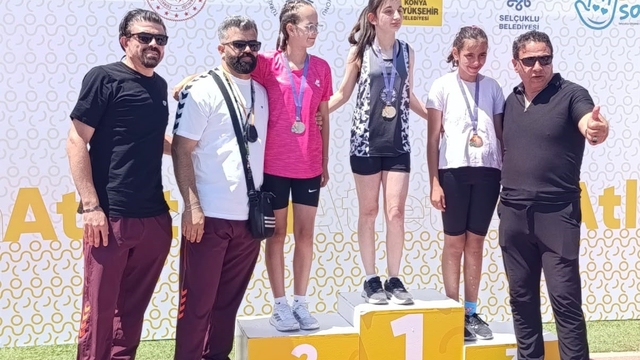 Afyonkarahisarlı sporculardan SOBE Otizm Spor Oyunları'nda madalya başarısı