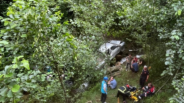 Trabzon'da trafik kazası: 1 ölü, 5 yaralı