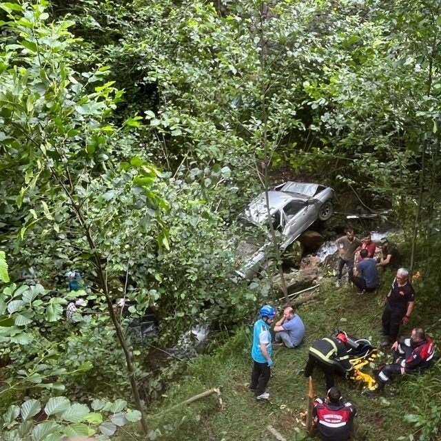 Trabzon'da trafik kazası: 1 ölü, 5 yaralı