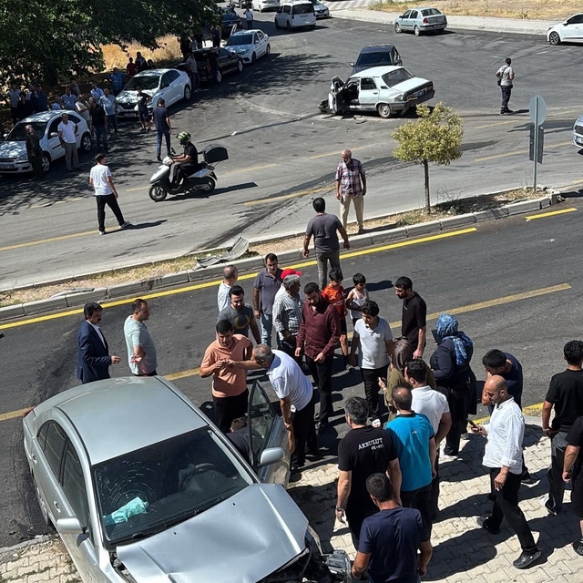 Elazığ'da trafik kazası: 3 yaralı