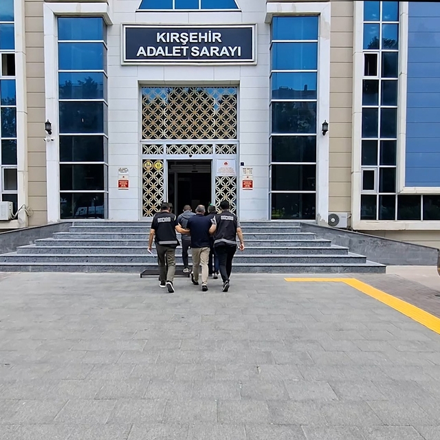 Kırşehir'de rüşvet operasyonu: 2 tutuklama