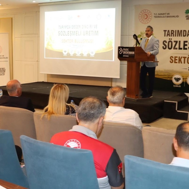 Tarım sektör temsilcileri bir araya geldi
Tarımda değer zincirini güçlendir...