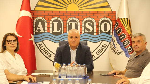 Alanya keçiboynuzu Antalya'yı temsil edecek
'81 İl 81 Ürün Projesi'nde Antalya'nın temsil ürünü keçiboynuzu oldu
