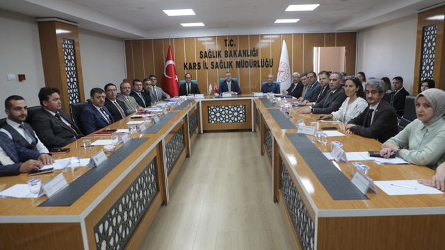 Kars Valisi Ziya Polat'tan bağımlılıkla mücadelede net mesaj
Polat,  "çocuklarımızı ve gençlerimizi korumakta taviz vermeyeceğiz"