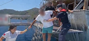 Gezi teknesinde yaralanan vatandaşa tıbbi tahliye gerçekleştirildi