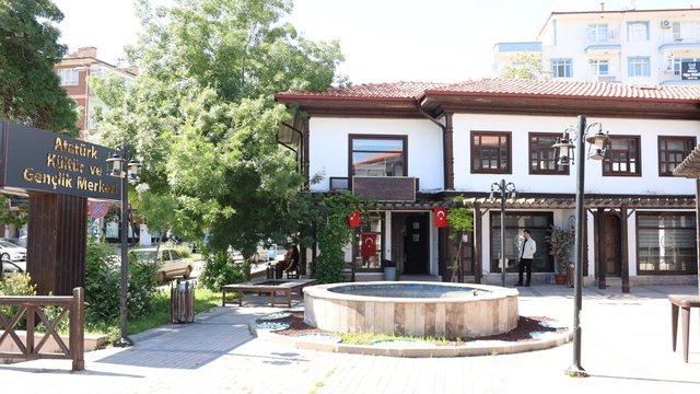 Kırıkkale Belediyesi'nin eğitim desteği YKS sonuçlarına yansıdı