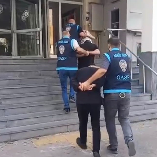 Markete molotoflu saldırı düzenleyen 3 şahıs yakalandı