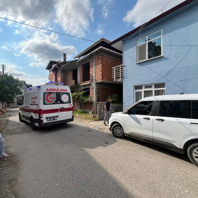 18 yaşındaki kız evinde silahla vurulmuş halde ölü bulundu
