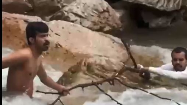 Suudi turist, fotoğraf çekilmek istediği derede boğuldu; o anlar kamerada