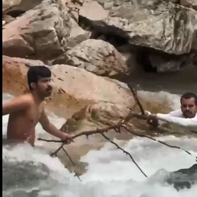 Suudi turist, fotoğraf çekilmek istediği derede boğuldu; o anlar kamerada
