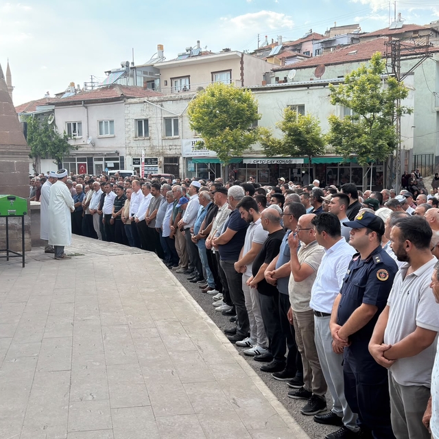 Samsun'da alabora olup batan teknede ölen çift ile yeğenleri Kayseri'de top...