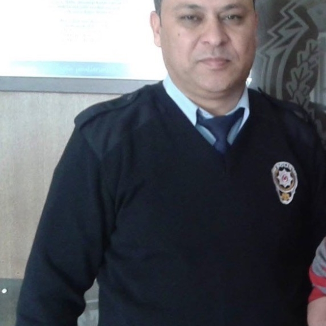 Evinde kalp krizi geçiren polis memuru hayatını kaybetti