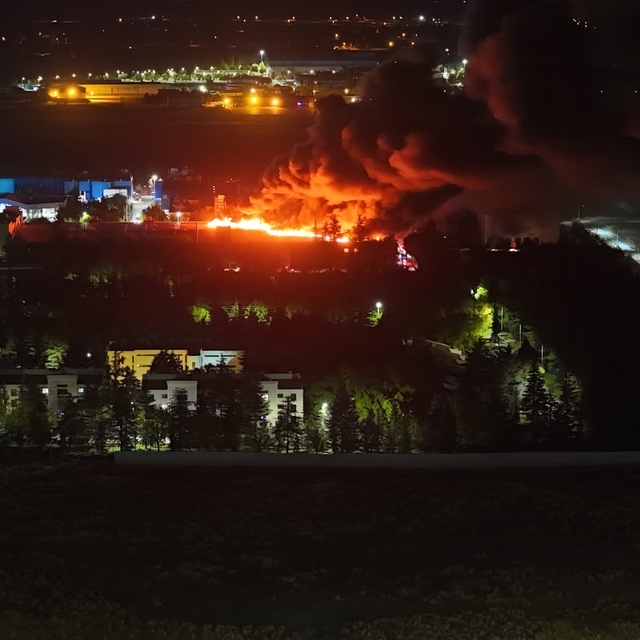 Eskişehir TEI'deki yangını söndürme çalışmaları sürüyor