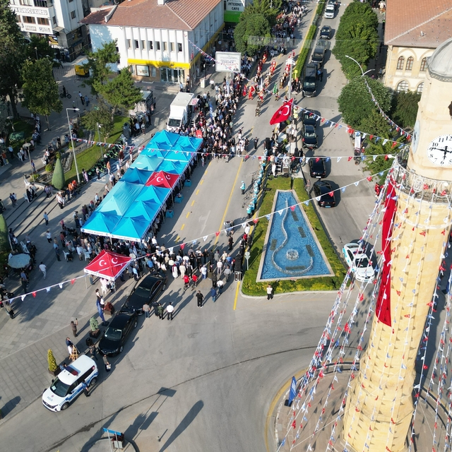 "38. Uluslararası Hitit Fuar ve Festivali" kortej yürüyüşüyle başladı