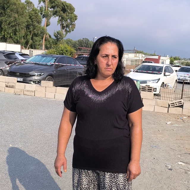 İş yerine ruhsat verilmeyince yolu kapattı: "Burada yol diye bir şey yok, b...