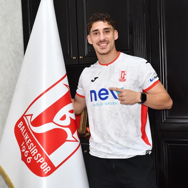 Balıkesirspor'da Ayberk yuvaya döndü