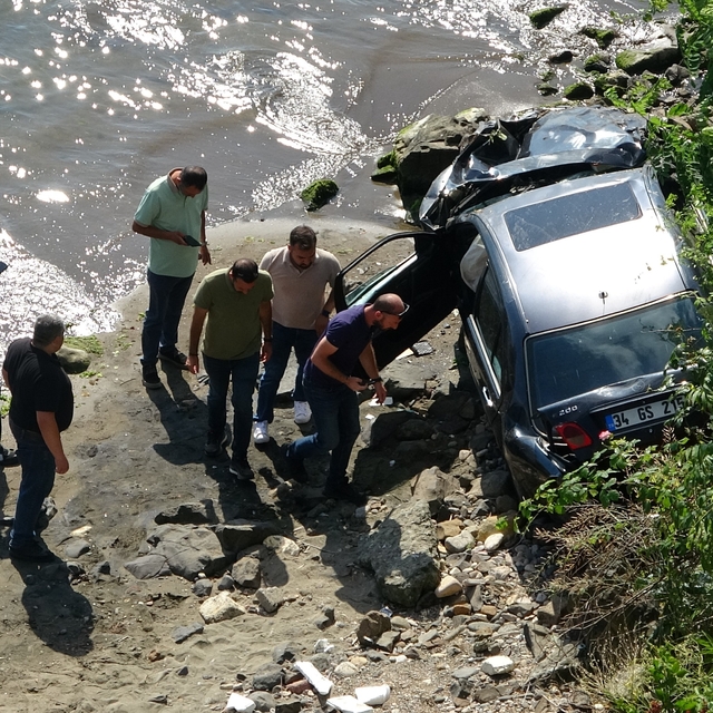 Ordu'da otomobil 30 metreden deniz kıyısına uçtu: "Uçak düşüyor zannettim"