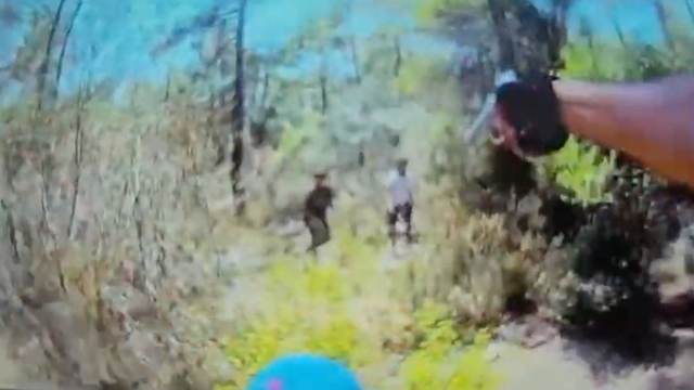 Çalıntı motosikleti su kanalına atıp kaçan şahıslar polisten kaçamadı
Polisi fark edip kaçtılar kovalamacayla yakalandılar